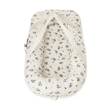 Blueberry satin quiltad babynest - 43x87x16 cm - Garbo&Friends