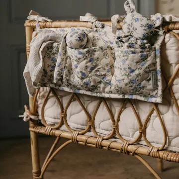 Dainty satin quiltad sängficka - 18x43 cm - Garbo&Friends