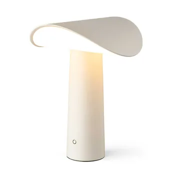 Lium portabel bordslampa 22,5 cm - Warm grey - Gejst