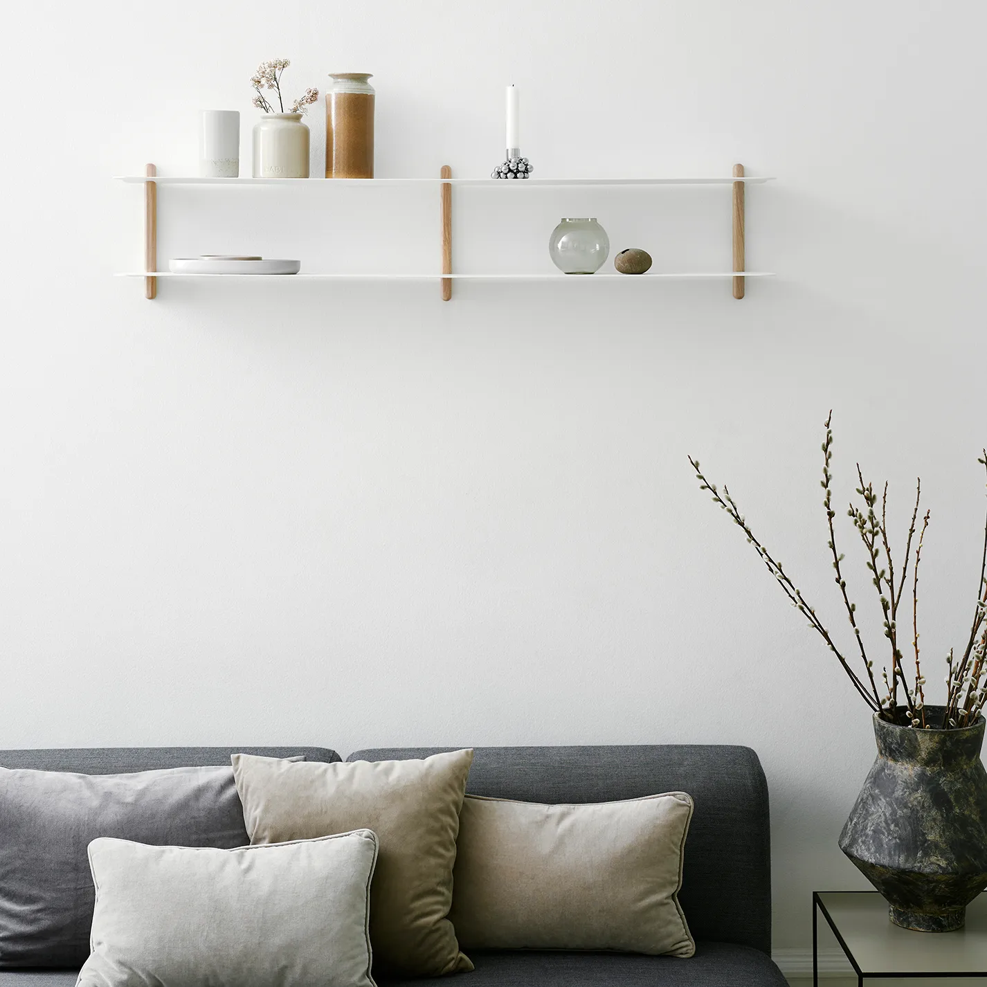 Nivo hylla C, Ljus ek-vit Gejst