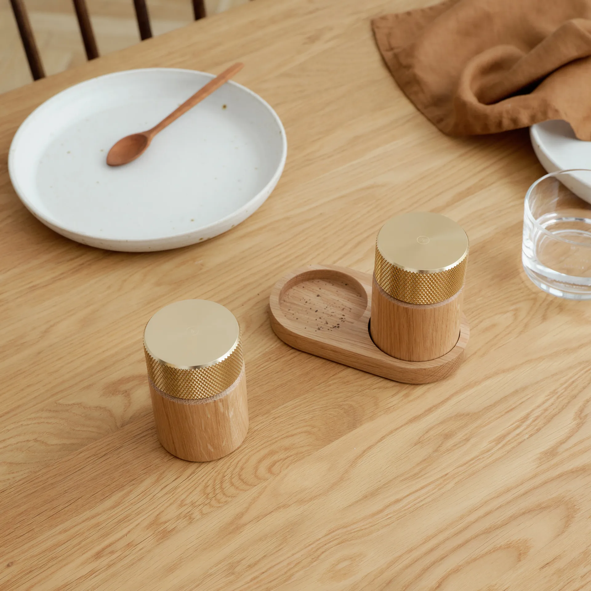 Sina salt-och pepparkvarn 6 cm, Ek-mässing Gejst
