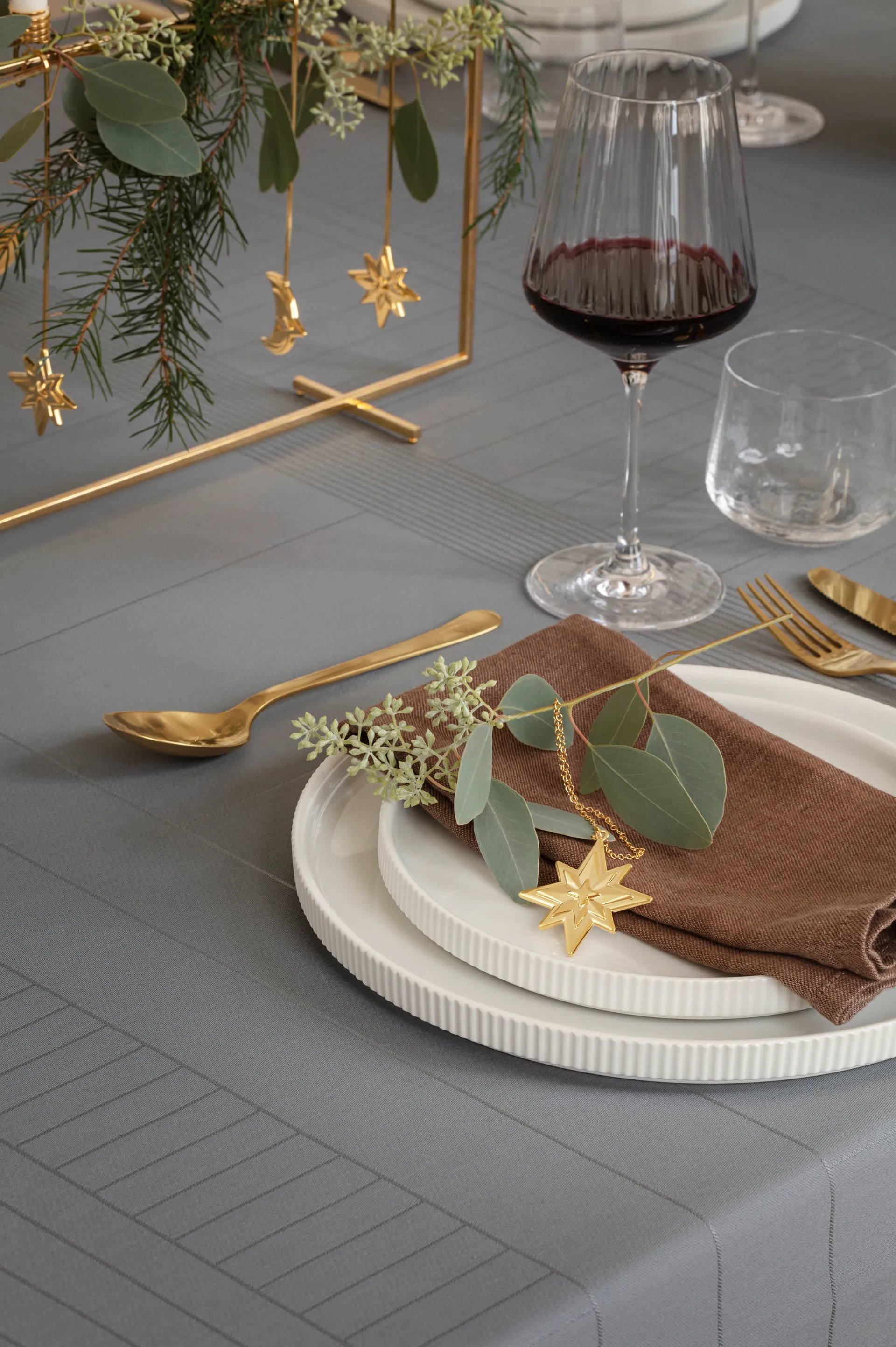 2024 års Julstjärna, Guldpläterat Georg Jensen