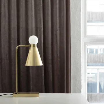 Ludo bordslampa - Borstad mässing - Globen Lighting