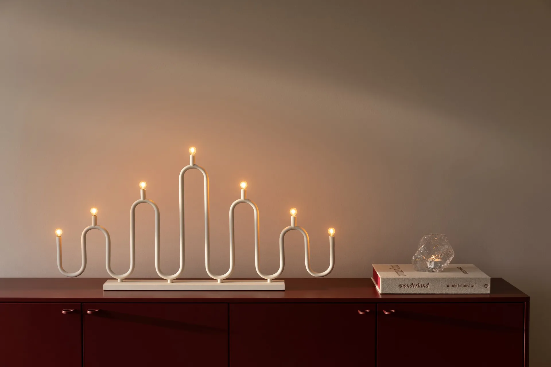 Noel 7 adventsljusstake, Elfenbensvit Globen Lighting