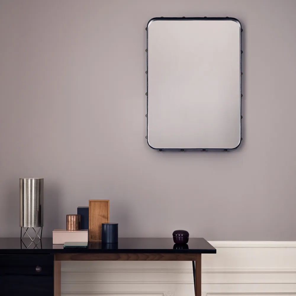 Adnet rektangulär spegel, black, medium GUBI