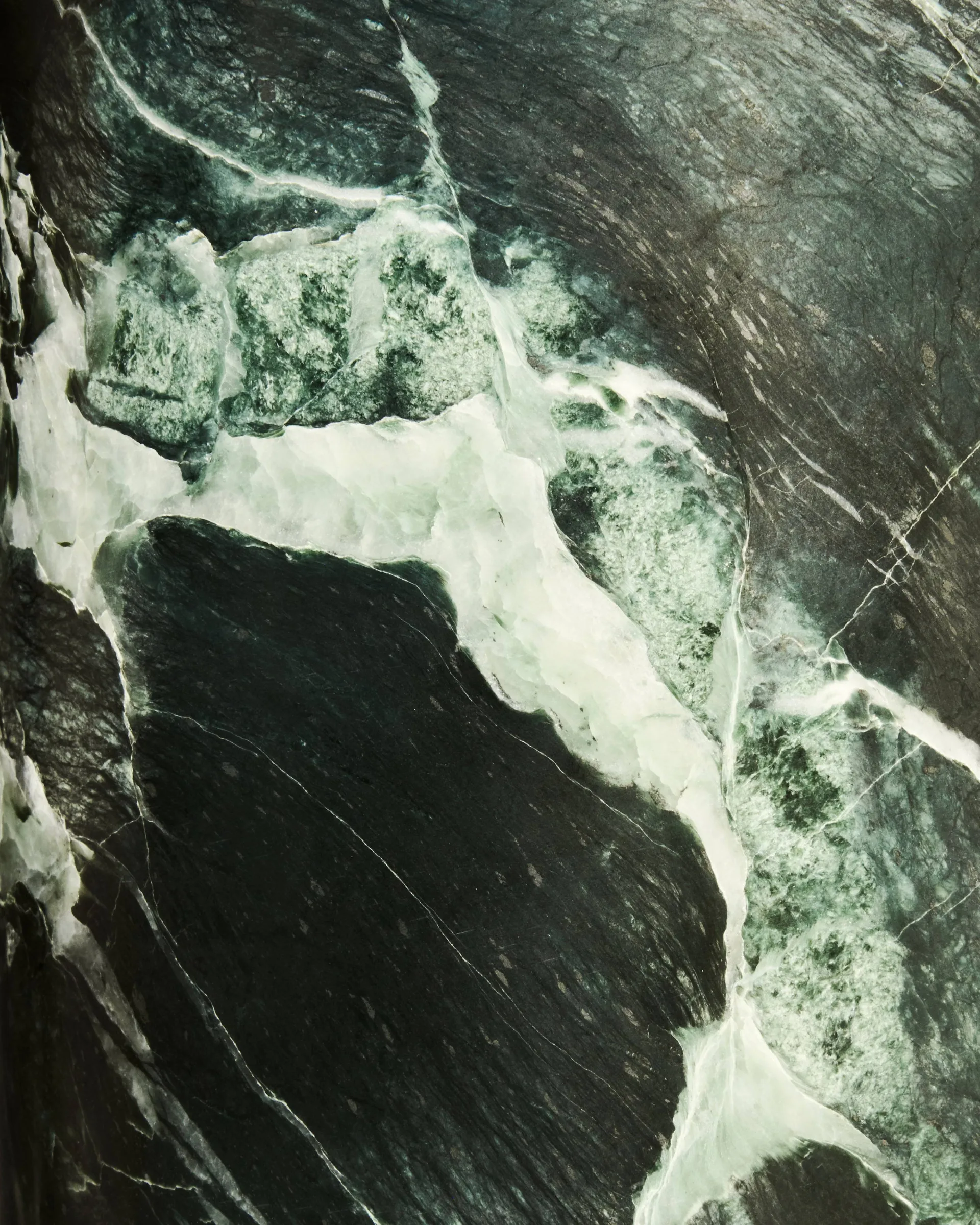 Gravity XL golvlampa, Emerald marble-canvas GUBI