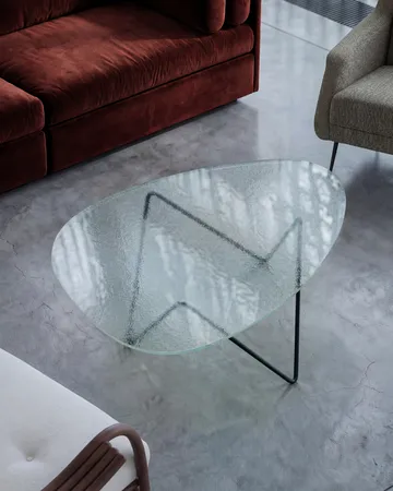 Pedrera soffbord - Svart semimatt-strukturglas transparent - GUBI