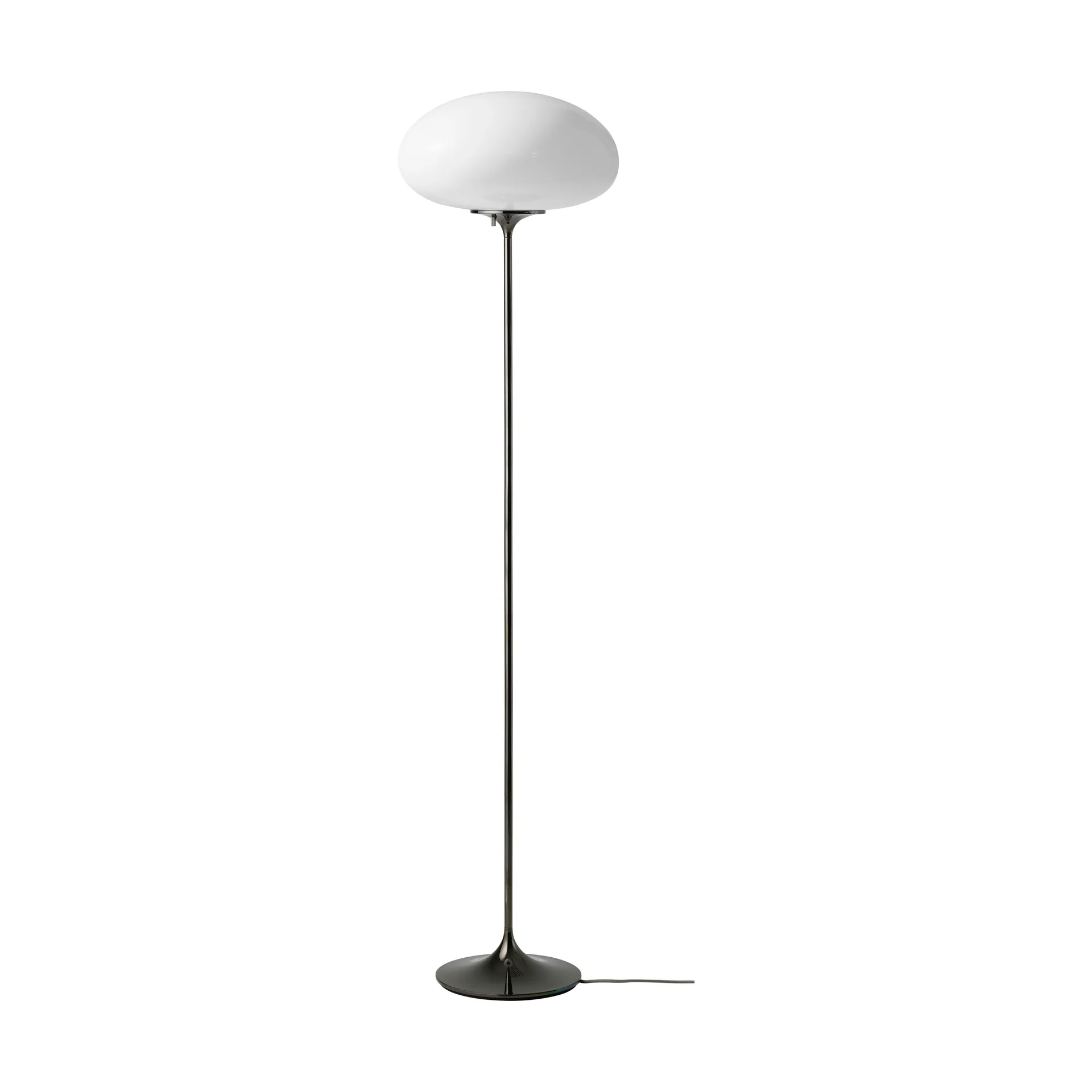 Stemlite golvlampa, Black chrome-opalglas, 150 cm GUBI