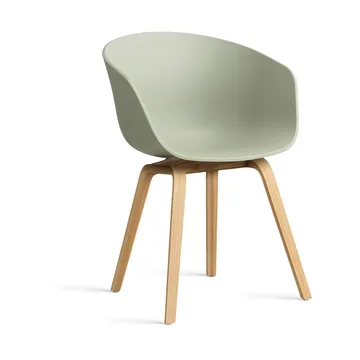 About a Chair 22 stol - Pastellgrön-lackerat ekstativ - HAY
