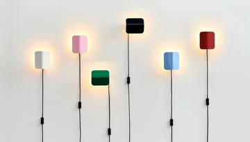 Apex vägglampa - Oyster white - HAY