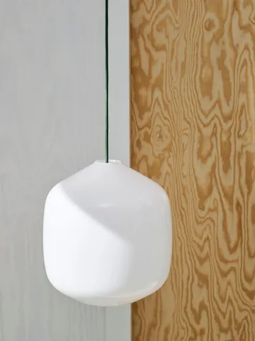 Buoy pendel Ø20 cm - Opal glass-garden green - HAY