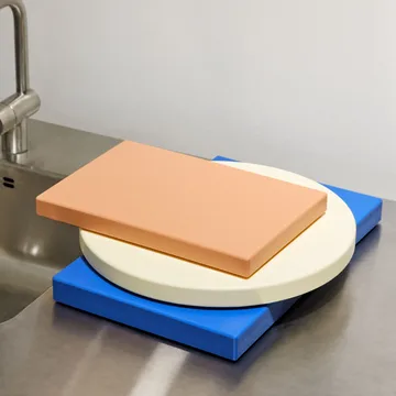 Chopping Board skärbräda L Ø34 cm - Off-white - HAY
