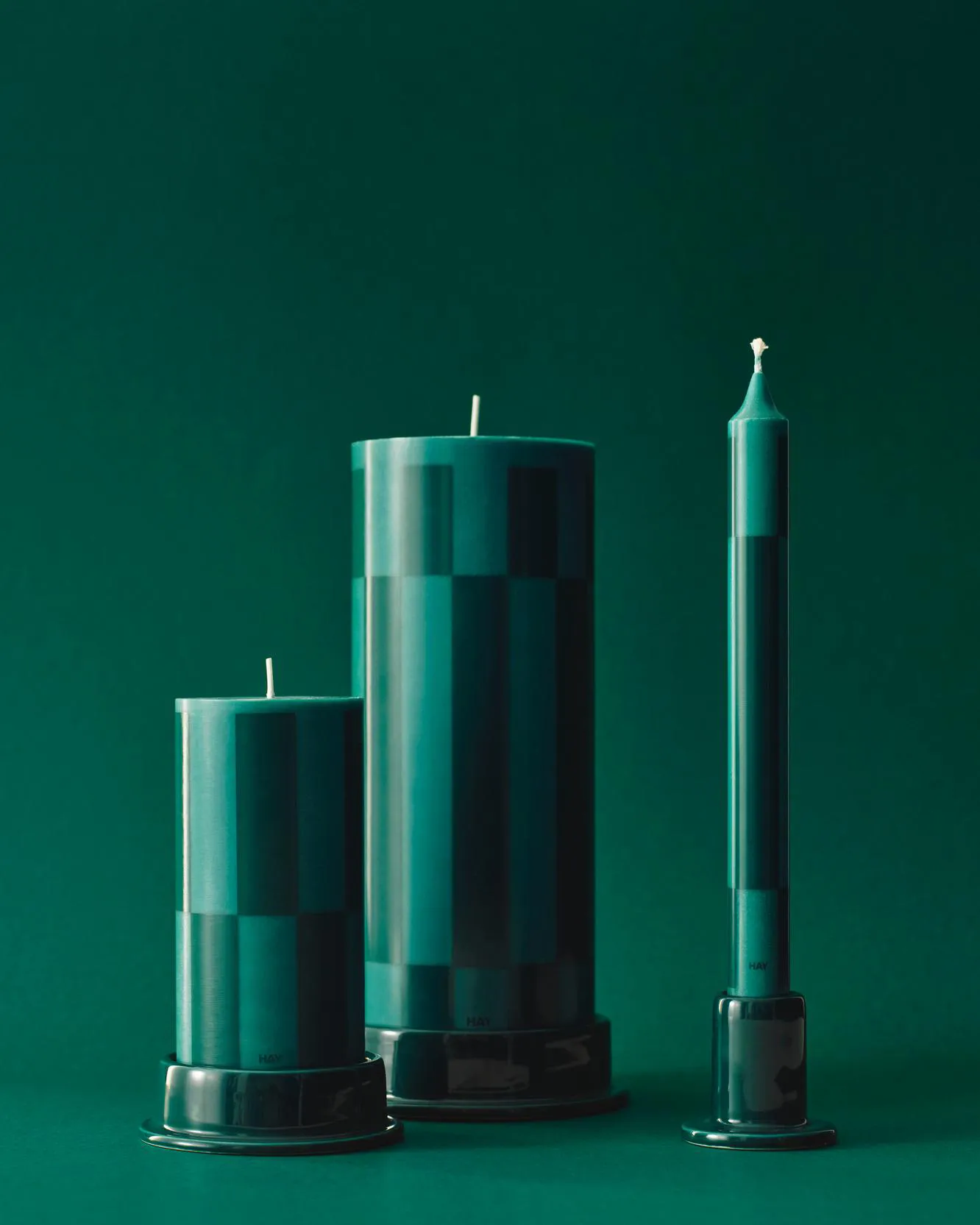 Column Candle blockljus large 25 cm, Green-dark green HAY