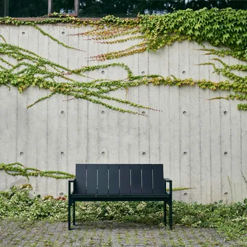 Crate Dining Bench bänk lackad furu - Black - HAY