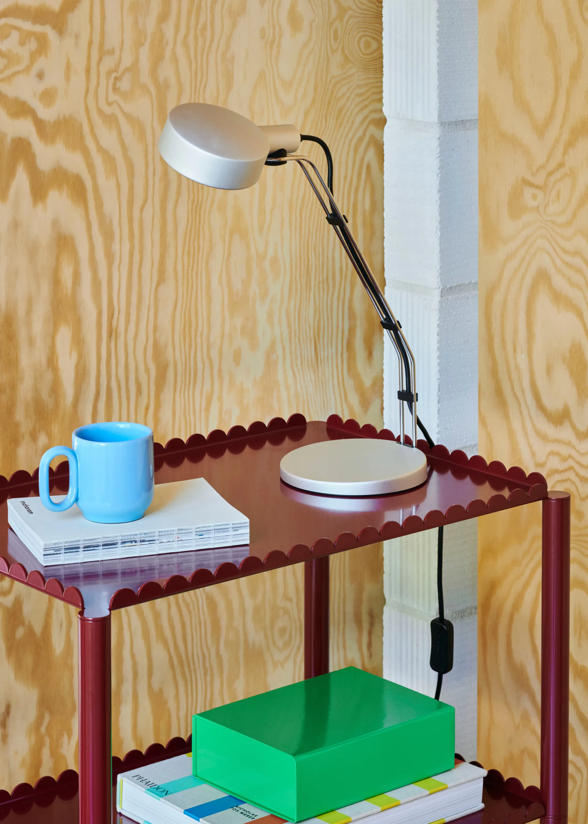 Cupola Desk bordslampa 40,8 cm, Clear anodised HAY