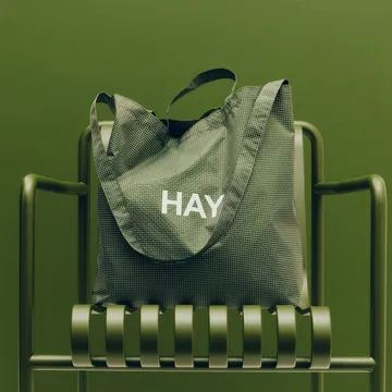 Grid Crossover Bag väska medium - Dark green, medium - HAY