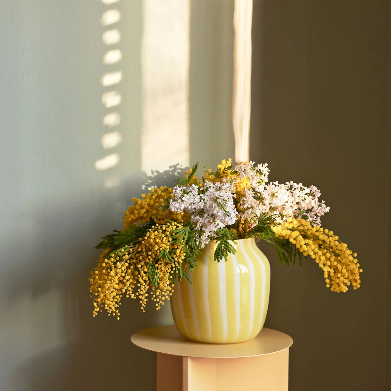Juice Wide vas 22 cm, Yellow HAY