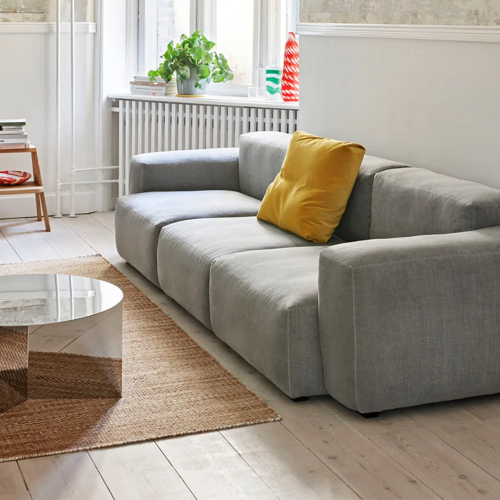 Mags Soft low 3-sits soffa, Sense cognac-ljusgrå söm HAY