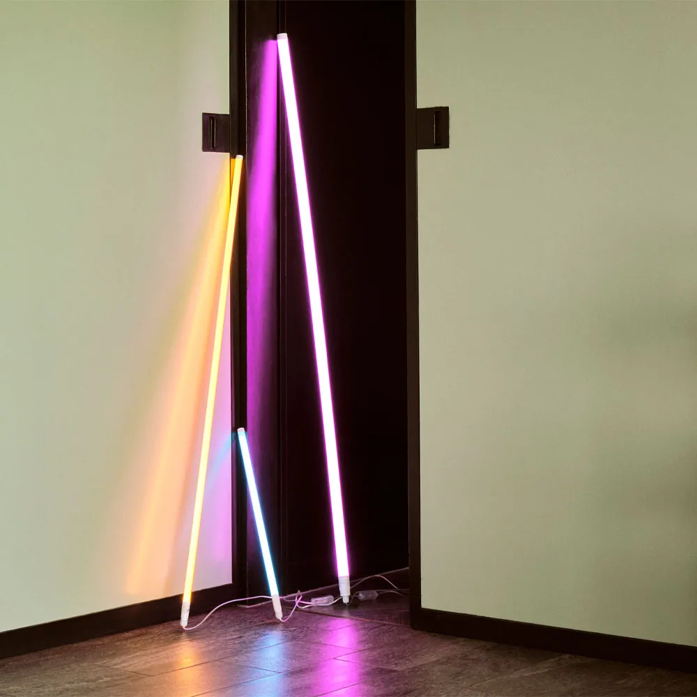 Neon Tube Slim lysrörslampa 120 cm, Blue HAY