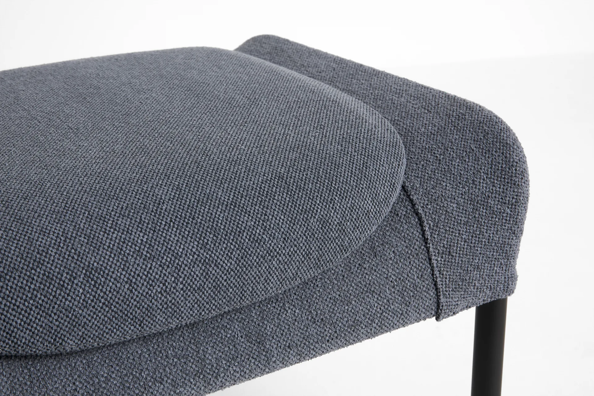 O2 Ottoman fotpall, Soft grey-svartlackerad stål HAY