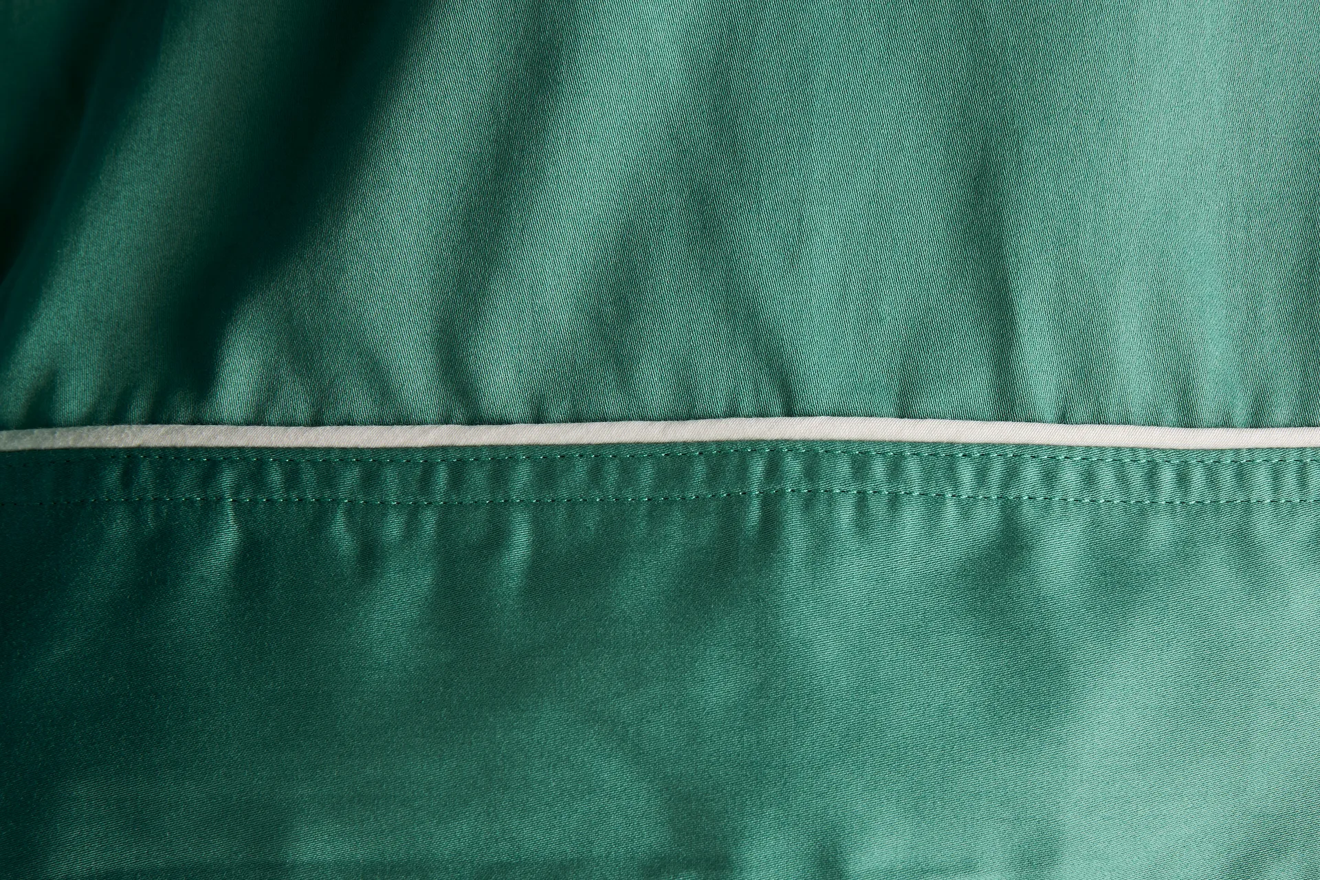Outline morgonrock, Emerald green HAY