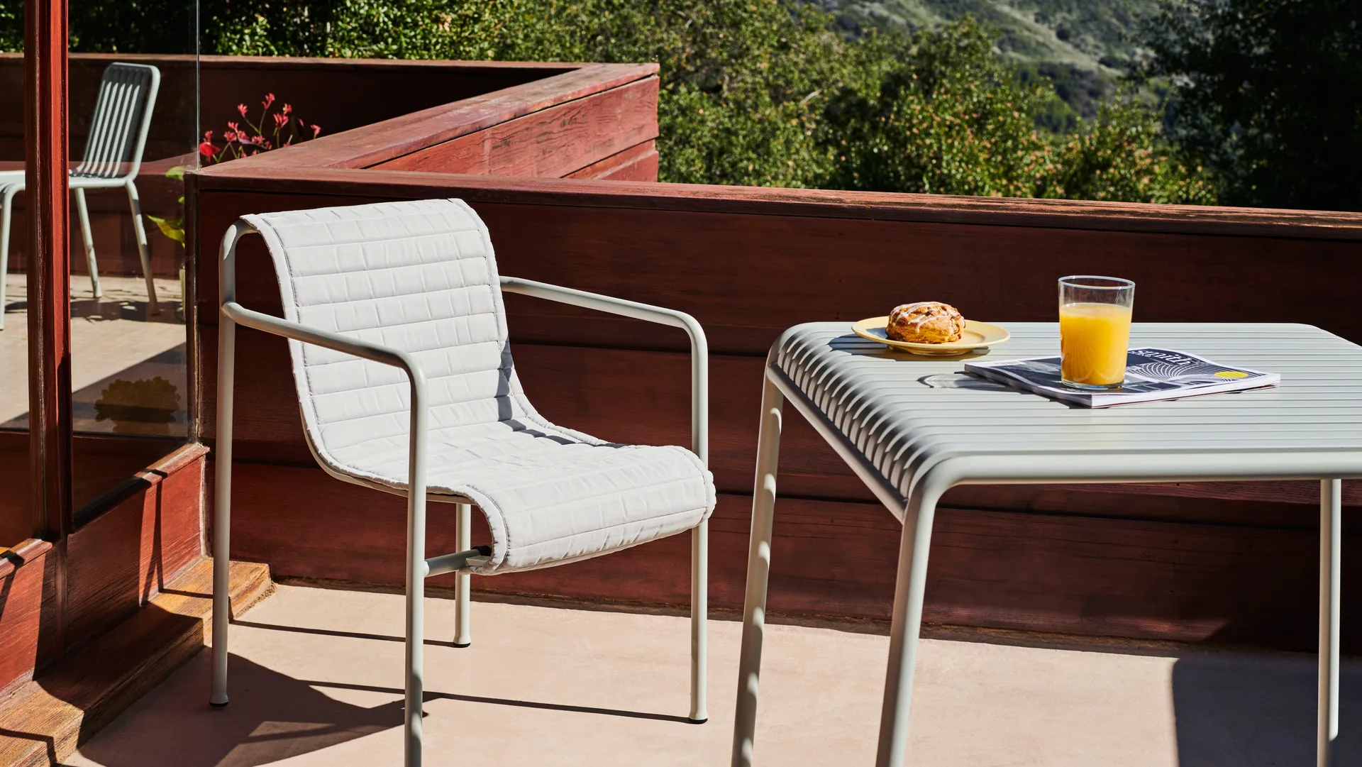 Palissade Dining Quilted karmstolsdyna, Sky grey HAY