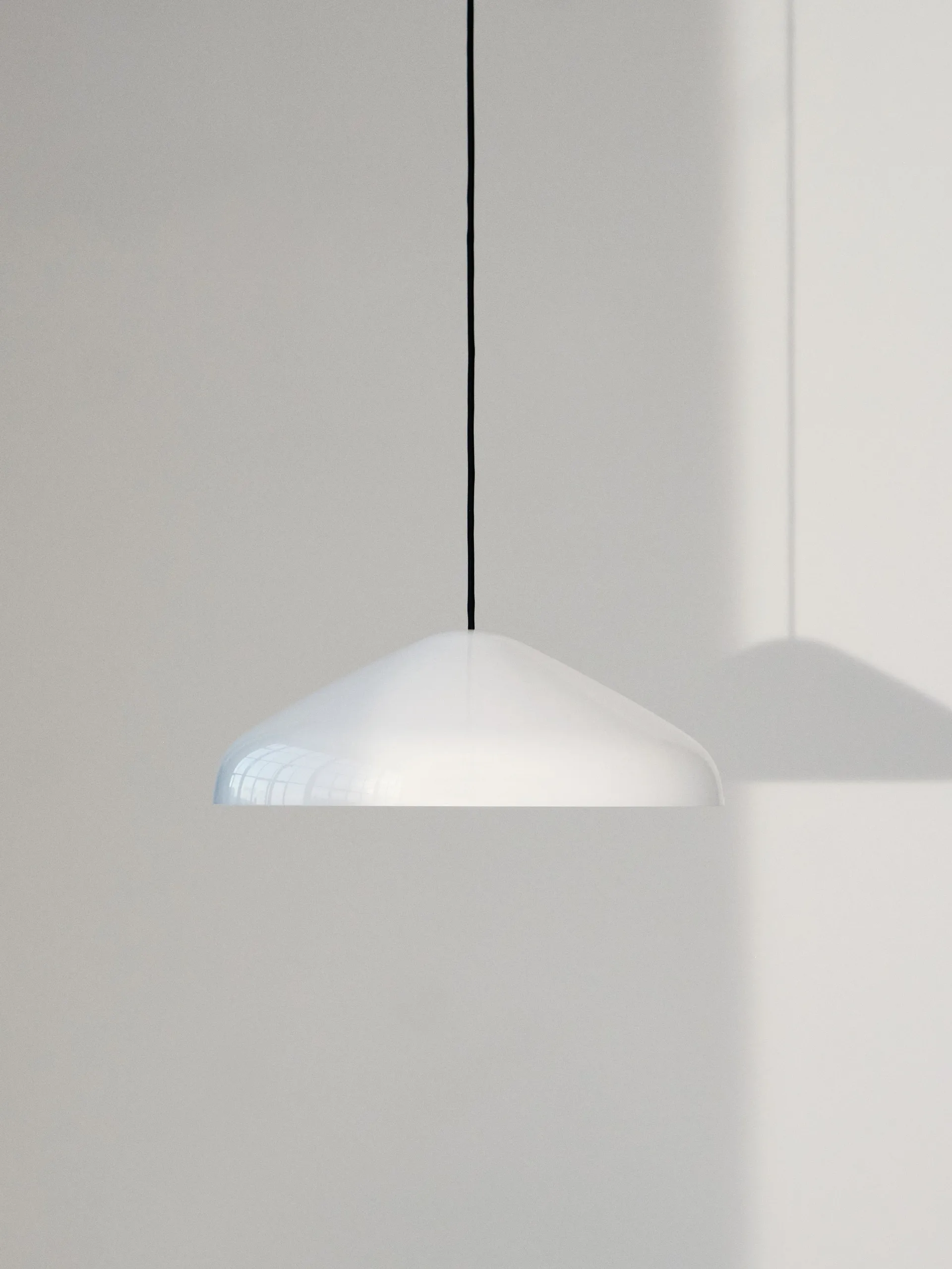 Pao Glass pendel Ø47 cm, Vit HAY