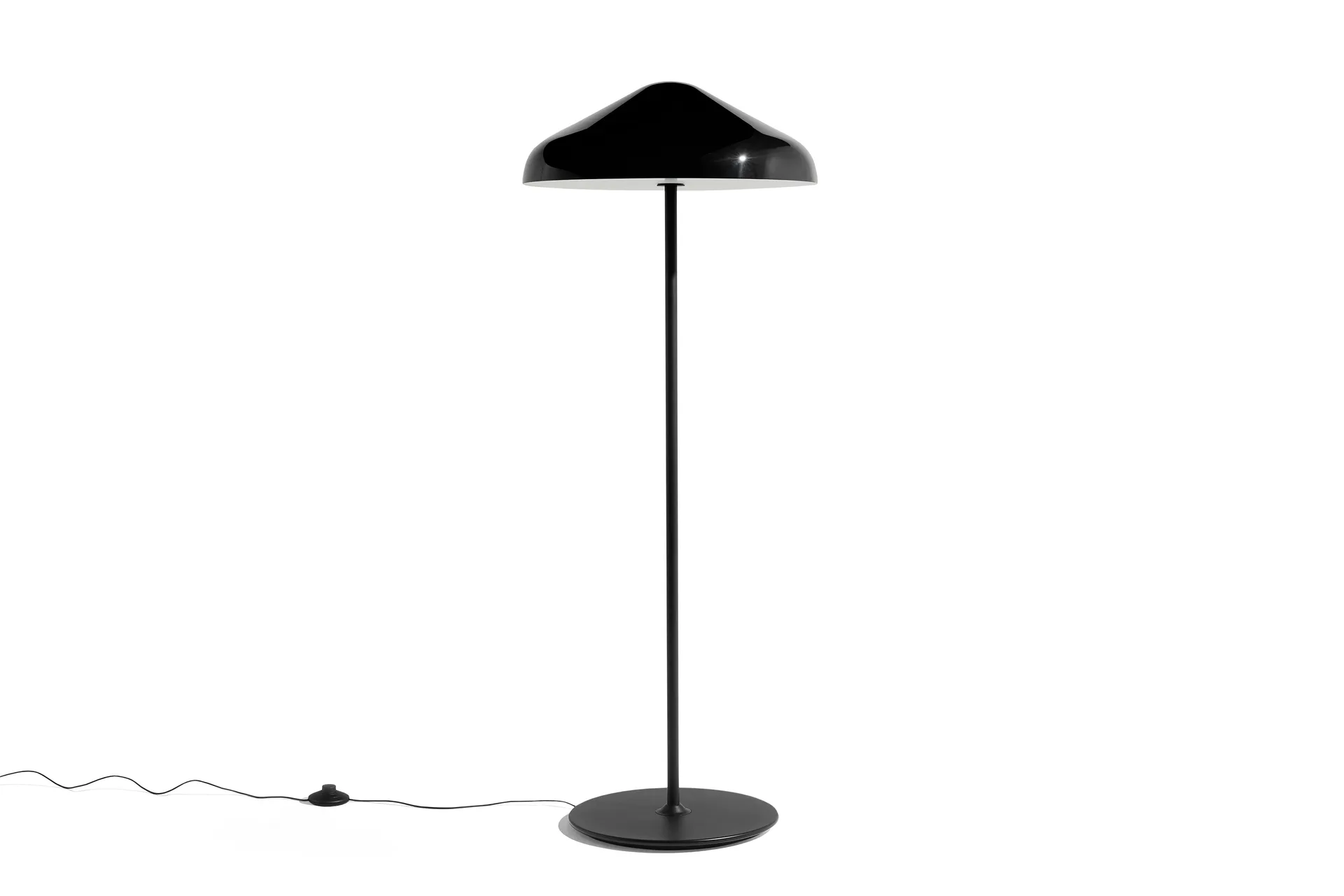 Pao Steel golvlampa Ø47 cm, Soft black HAY