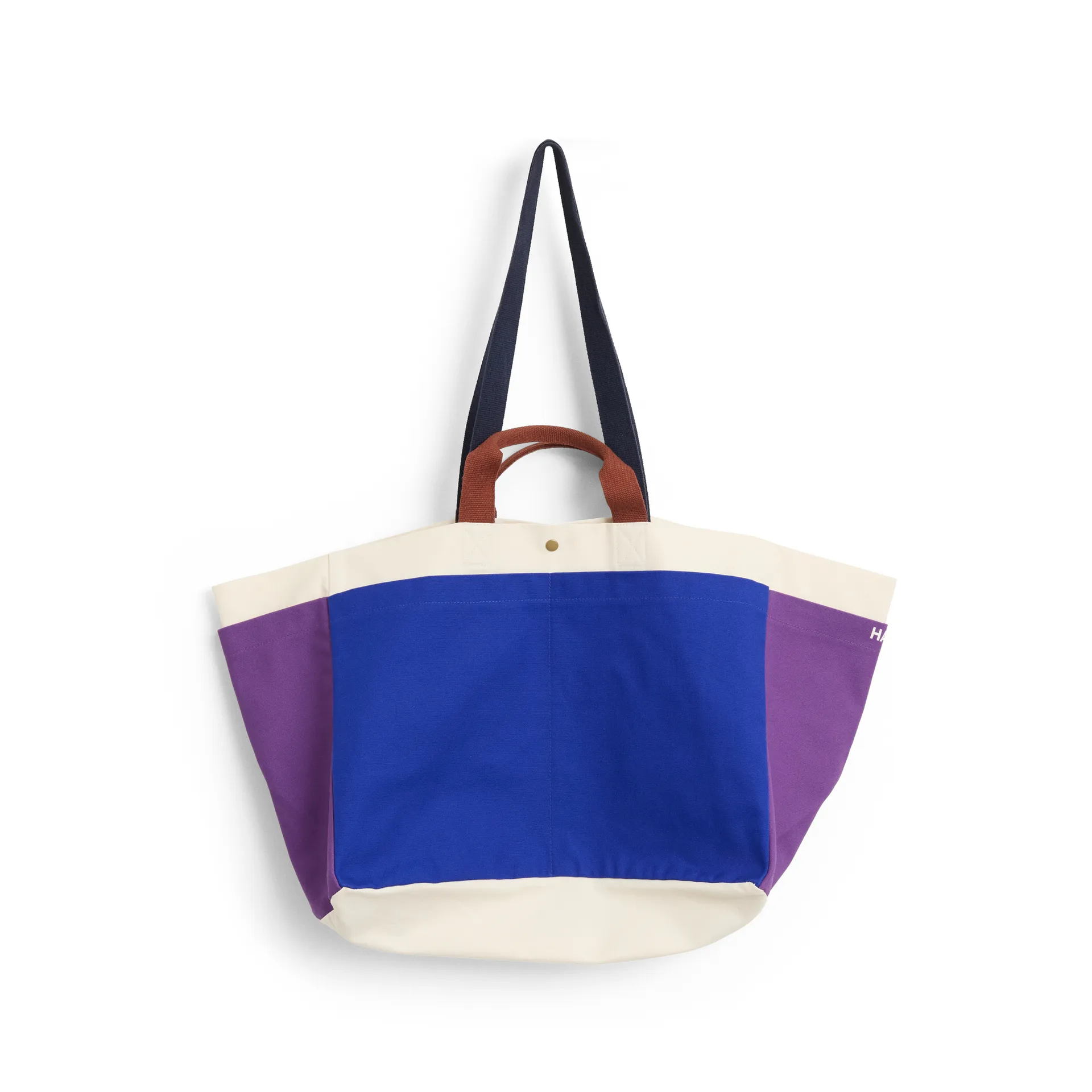 Weekend Bag Organic väska M, Electric blue multi HAY