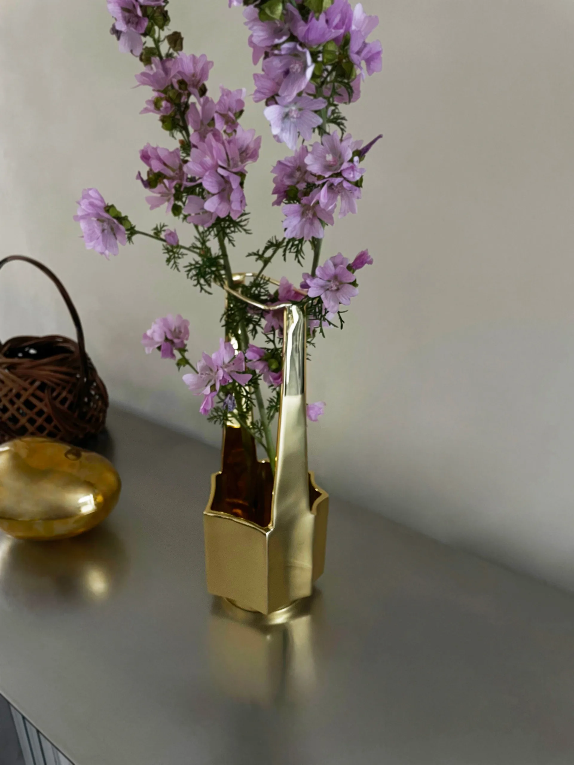 Ikebana vas 30 cm, Mässing Hein Studio