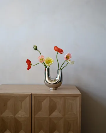 Kazumi vas - Nickel - Hein Studio