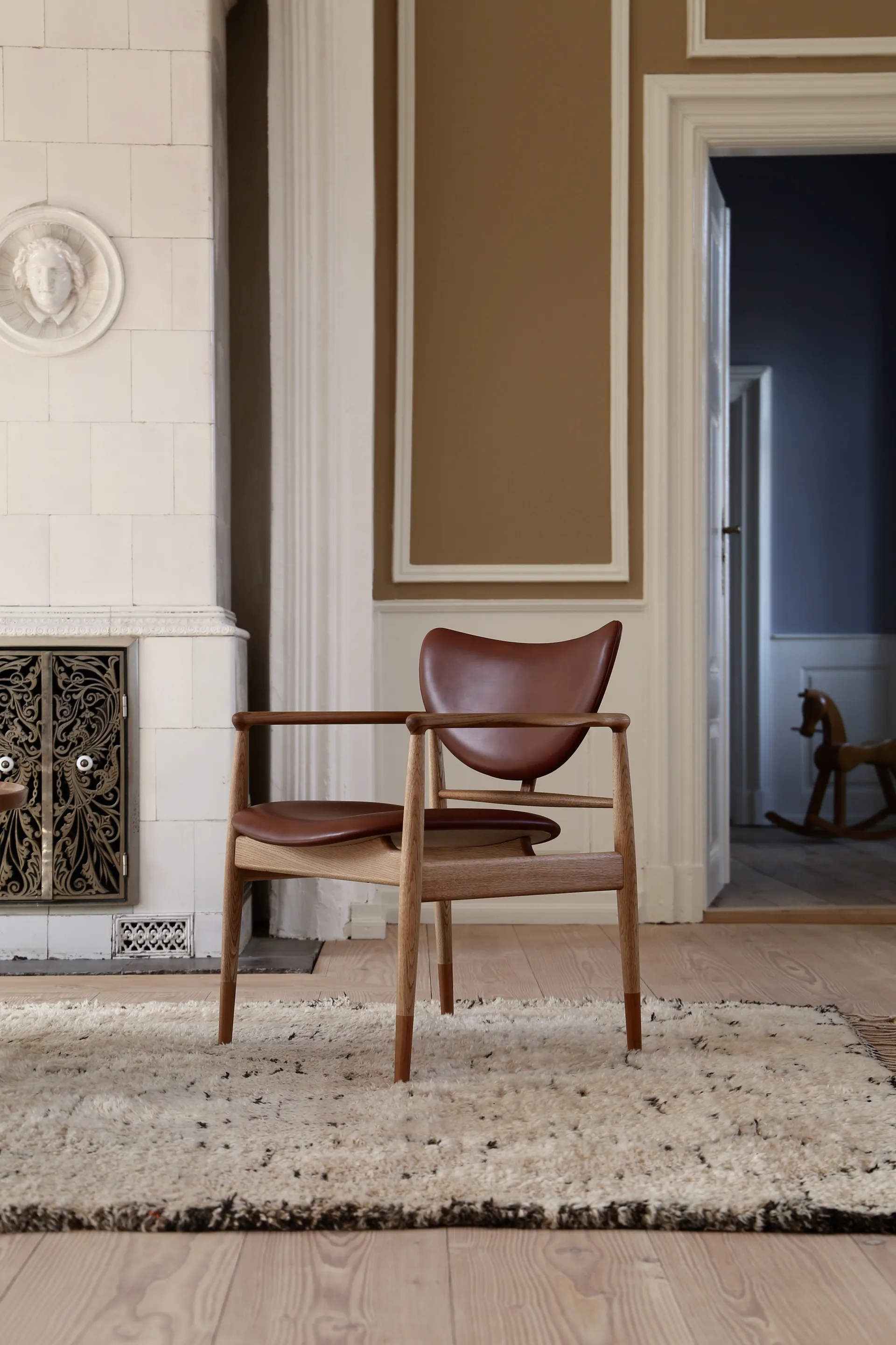 48 Chair karmstol, Valnöt/ek-nevada cognac NV2488S House of Finn Juhl