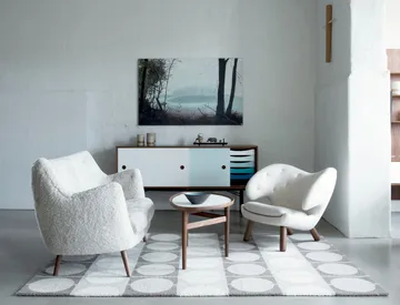 Poet soffa 2-sits - Sheepskin Moonlight-valnöt - House of Finn Juhl