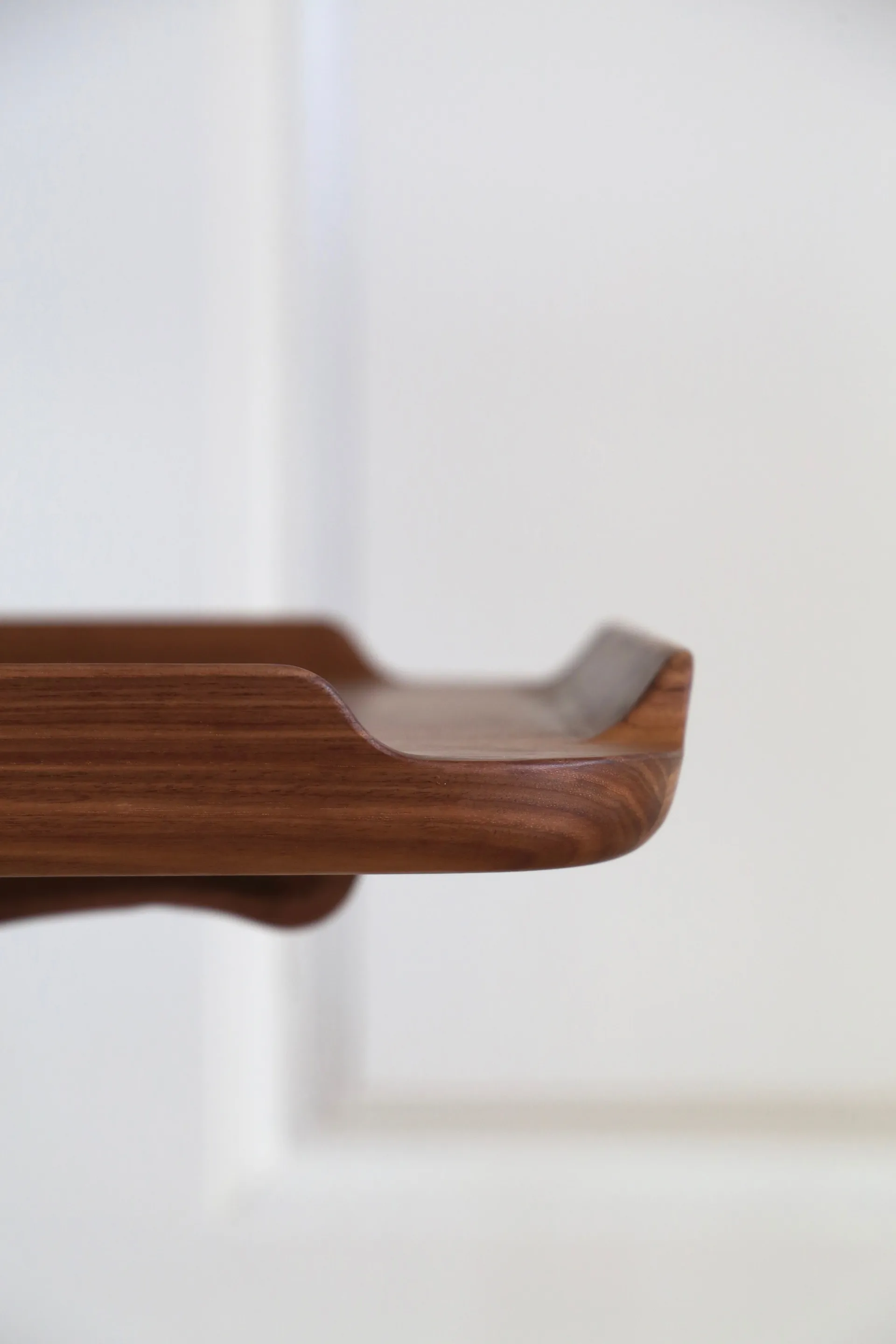 The cocktail bench bänk, valnöt House of Finn Juhl