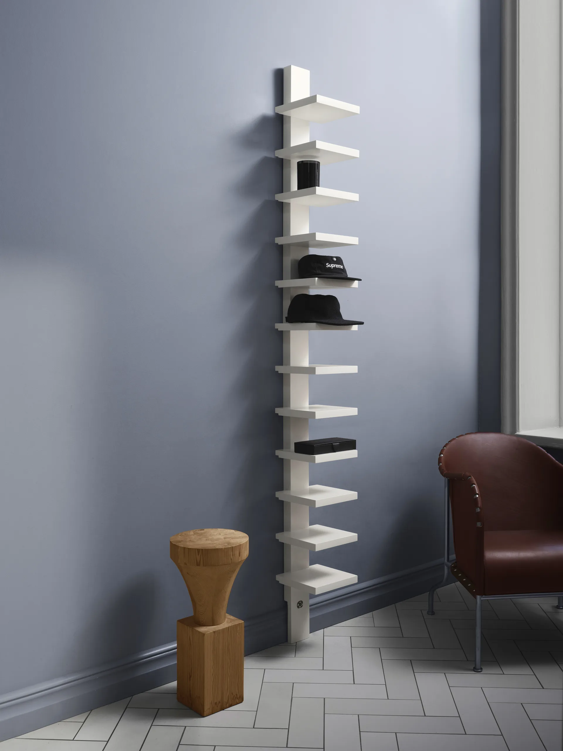 Pilaster vägghylla, Äggskal högglans Källemo
