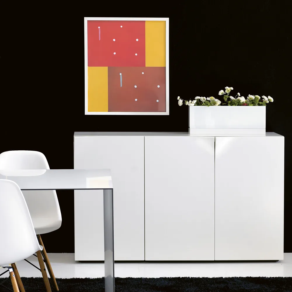Mrs Bill skåp snövitlack col. 81, 90x120 cm Karl Andersson & Söner