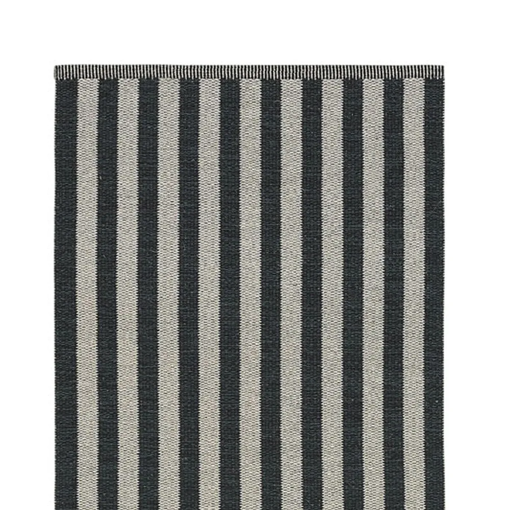 Arkad 922 matta, Svart-vit 160x240 cm Kasthall