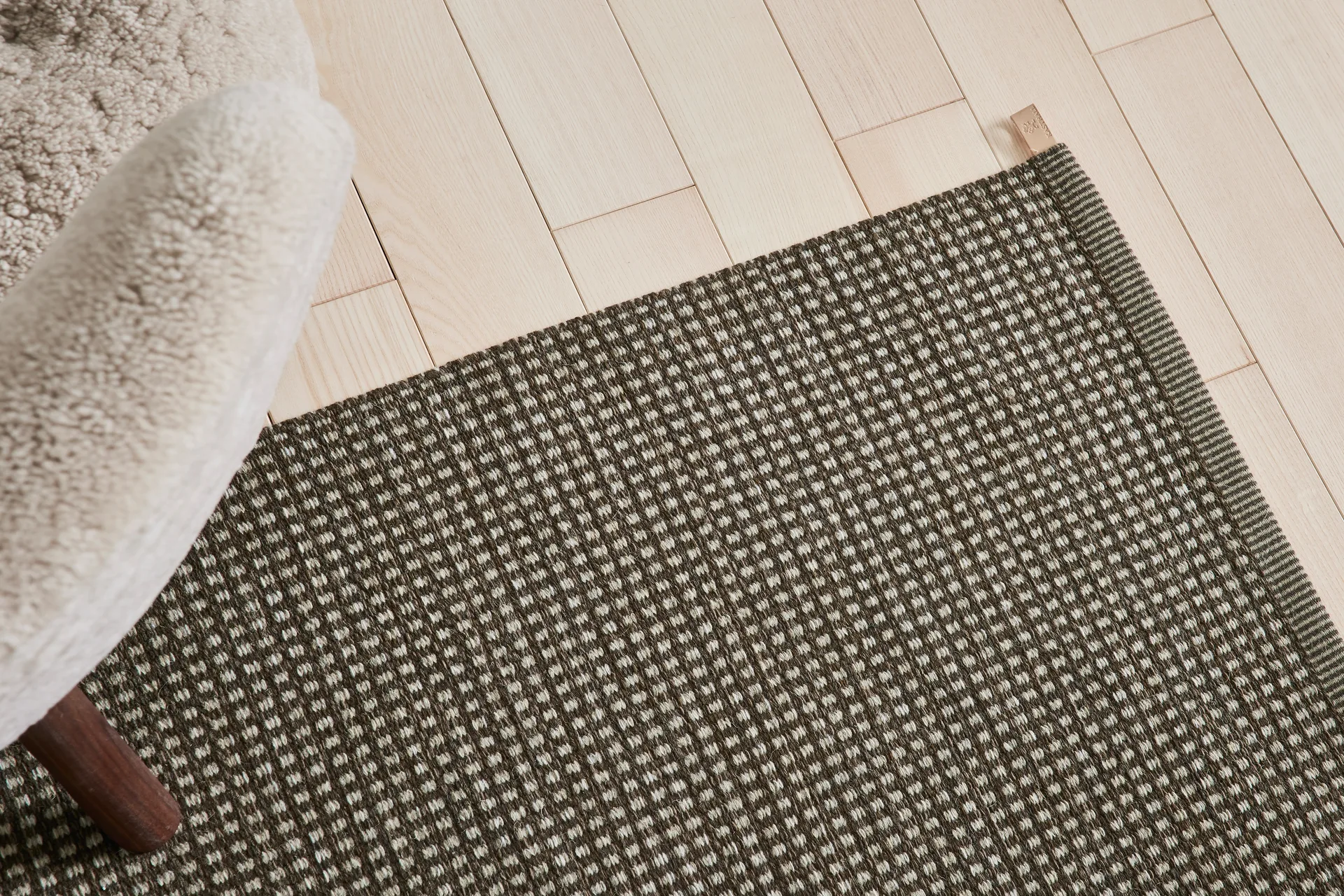 Dot Icon matta 90x240 cm, Raw Umber 783 Kasthall