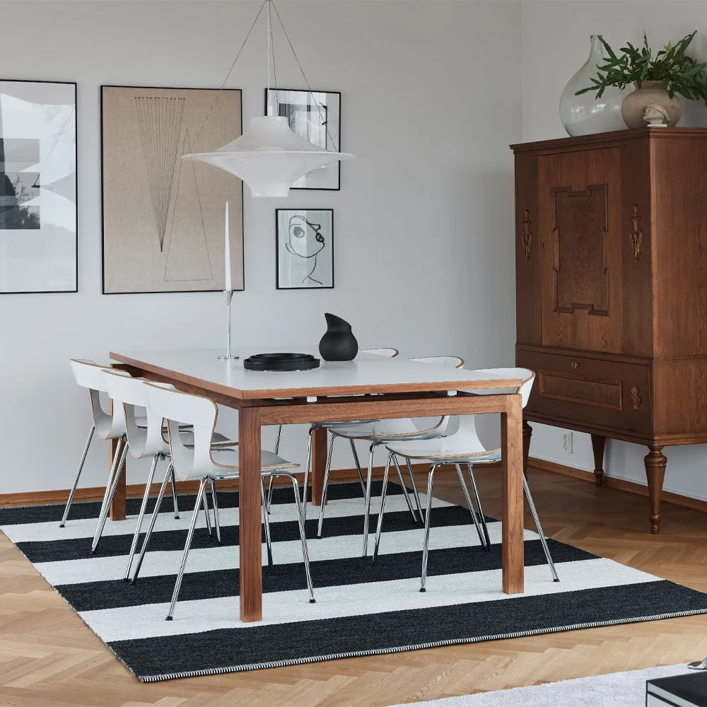 Wide Stripe Icon matta, Midnight black 554 240x165 cm Kasthall