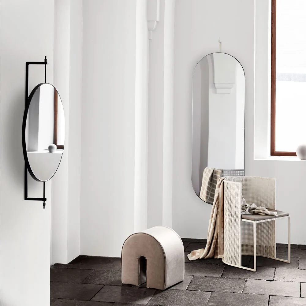 Rotating spegel, black Kristina Dam Studio