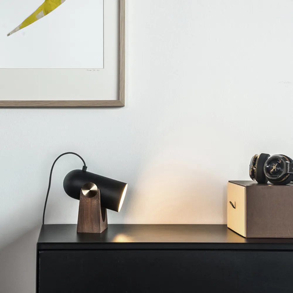 Carronade bordslampa, Svart/valnöt-aluminium/mässing Le Klint