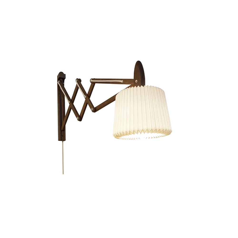 Sax 223-2/17 vägglampa, Rökt ek Le Klint
