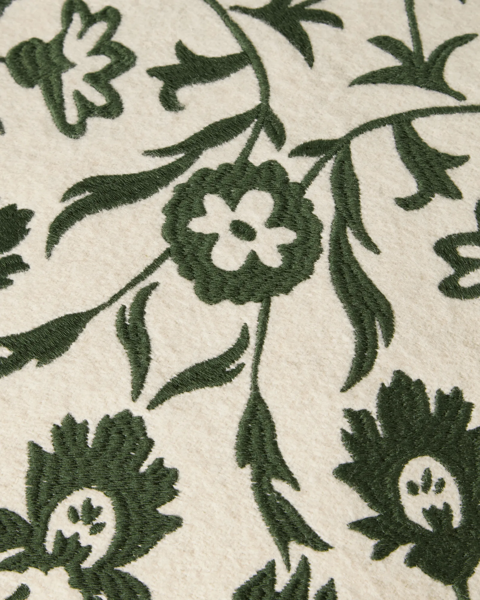 Flower Embroidered Wool Mix kuddfodral 50x50 cm, Light beige-green Lexington