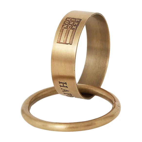 Happy Holidays Brass servettring Ø4 cm, Gold Lexington