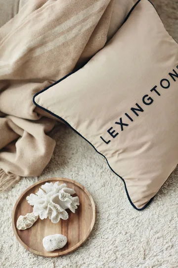 Logo Organic Cotton Twill kuddfodral 50x50 cm - Beige-dark blue - Lexington