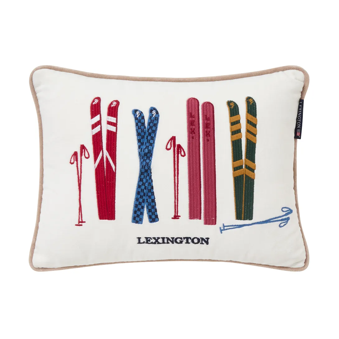 Skis and Poles eko. sammetsbomull kudde 30x40 cm, White-multi Lexington