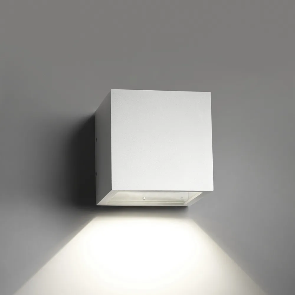 Cube Down vägglampa, white Light-Point