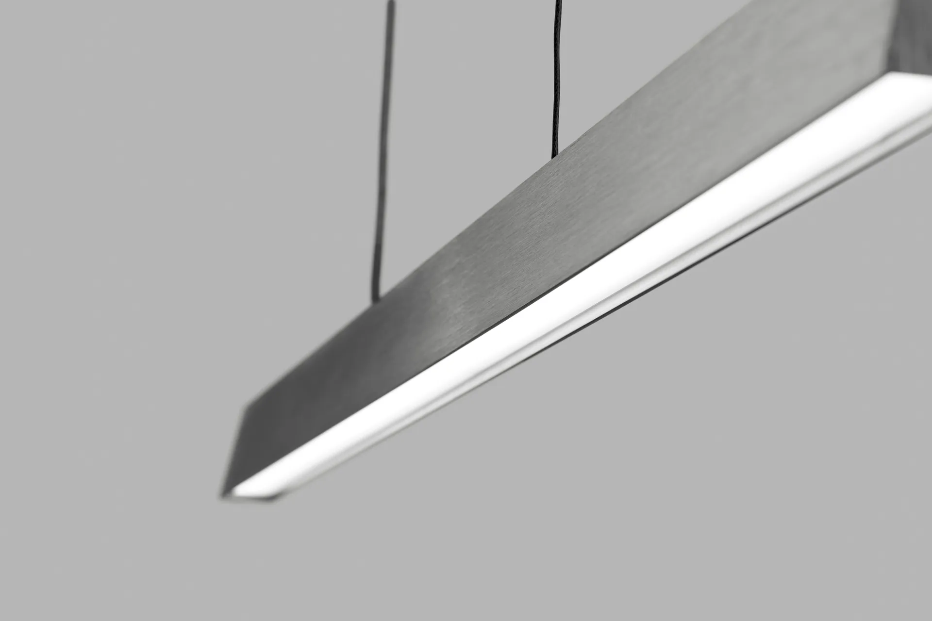 Edge Linear S1500 pendel switch tune, Titanium Light-Point