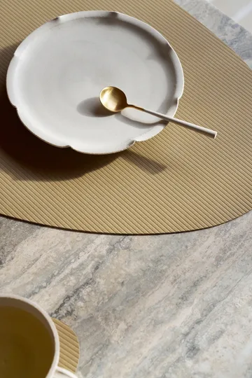 Corduroy bordstablett curve L - Lemon Sorbet, 44x37 cm - LIND DNA