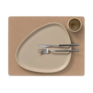 Corduroy bordstablett square L - Nougat - LIND DNA